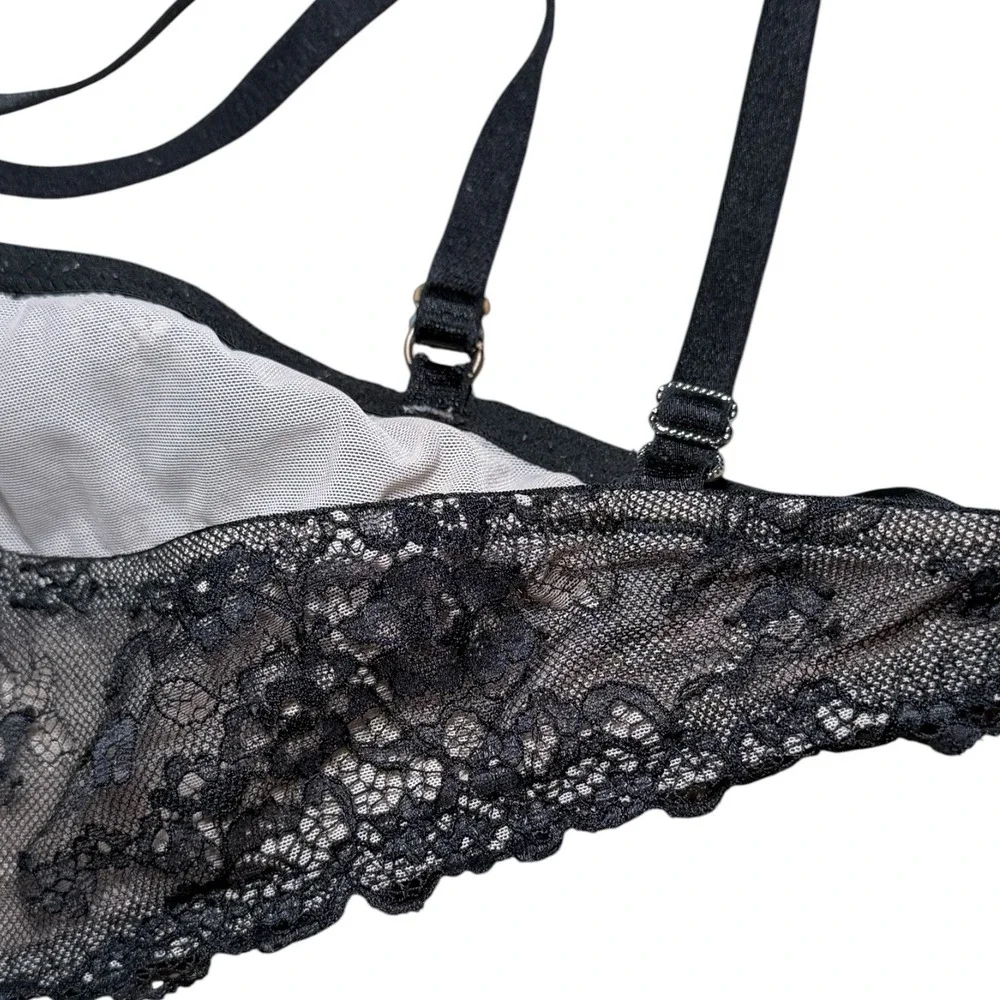 Victoria's‎ Secret Black Lace Push-Up Bra 34B Rhinestone Strap Padded Underwire